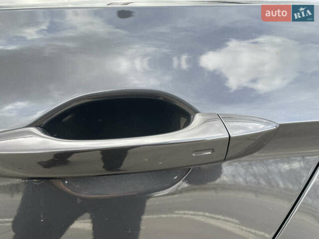Сірий Фольксваген Пассат, об'ємом двигуна 2 л та пробігом 197 тис. км за 15999 $, фото 34 на Automoto.ua