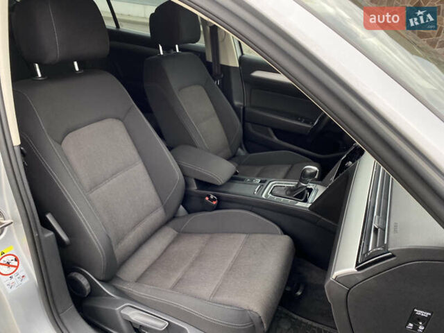 Серый Фольксваген Пассат, объемом двигателя 2 л и пробегом 241 тыс. км за 16900 $, фото 25 на Automoto.ua