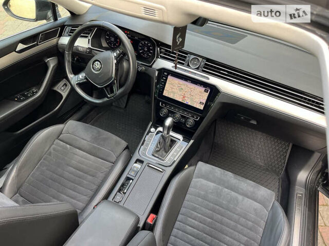 Серый Фольксваген Пассат, объемом двигателя 2 л и пробегом 215 тыс. км за 20000 $, фото 39 на Automoto.ua