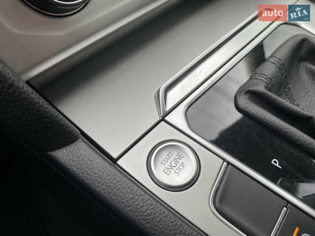 Серый Фольксваген Пассат, объемом двигателя 2 л и пробегом 241 тыс. км за 16900 $, фото 19 на Automoto.ua