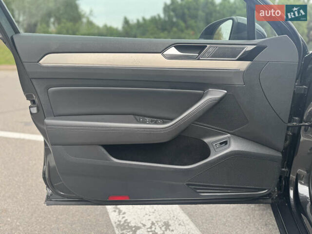 Сірий Фольксваген Пассат, об'ємом двигуна 1.97 л та пробігом 276 тис. км за 13999 $, фото 8 на Automoto.ua