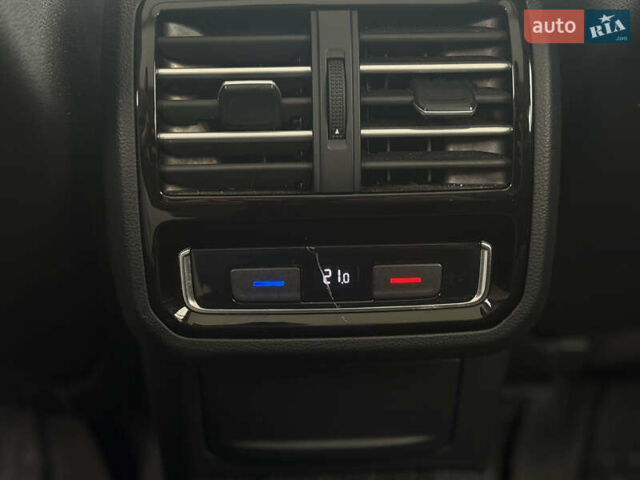 Сірий Фольксваген Пассат, об'ємом двигуна 1.97 л та пробігом 276 тис. км за 13999 $, фото 32 на Automoto.ua