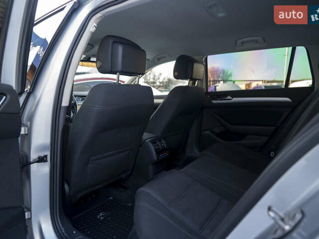 Сірий Фольксваген Пассат, об'ємом двигуна 1.6 л та пробігом 205 тис. км за 13600 $, фото 27 на Automoto.ua