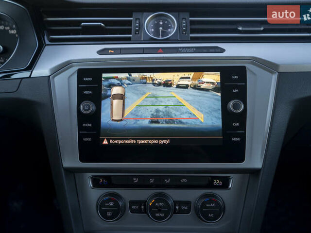 Сірий Фольксваген Пассат, об'ємом двигуна 1.6 л та пробігом 205 тис. км за 13600 $, фото 23 на Automoto.ua