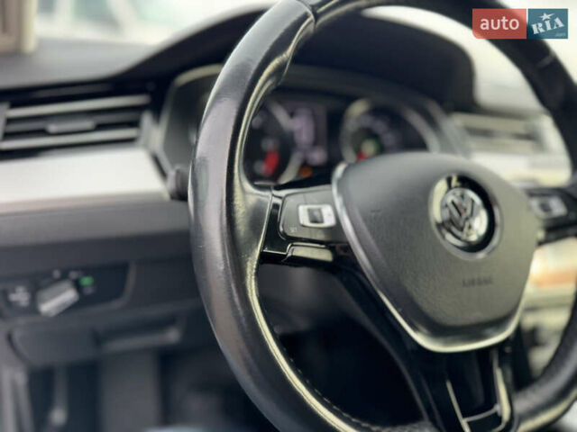 Серый Фольксваген Пассат, объемом двигателя 1.97 л и пробегом 207 тыс. км за 17300 $, фото 57 на Automoto.ua