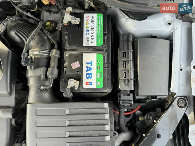 Серый Фольксваген Пассат, объемом двигателя 1.97 л и пробегом 207 тыс. км за 17300 $, фото 88 на Automoto.ua