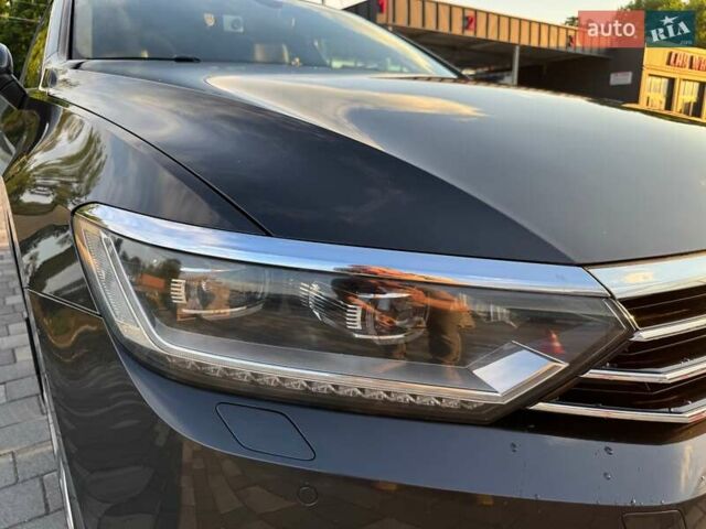 Серый Фольксваген Пассат, объемом двигателя 1.97 л и пробегом 209 тыс. км за 21600 $, фото 16 на Automoto.ua