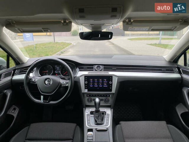 Серый Фольксваген Пассат, объемом двигателя 2 л и пробегом 241 тыс. км за 16900 $, фото 12 на Automoto.ua