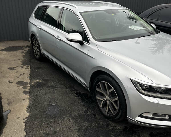 Серый Фольксваген Пассат, объемом двигателя 1.97 л и пробегом 242 тыс. км за 17700 $, фото 3 на Automoto.ua