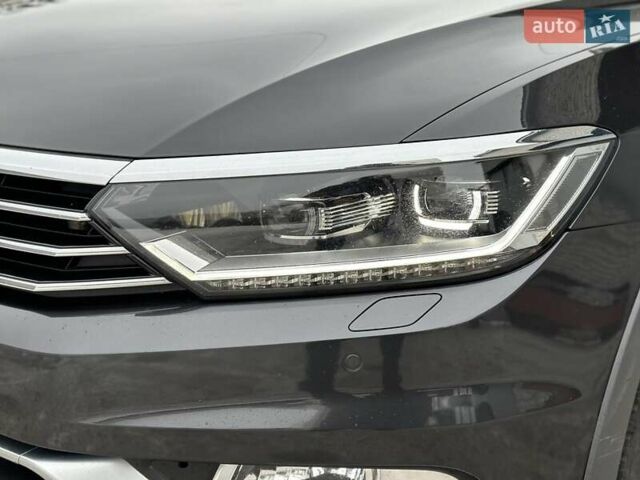 Фольксваген Пассат 2018 в Черкассах на Automoto.ua Серый Фольксваген Пассат, объемом двигателя 2 л и пробегом 178 тыс. км за 21900 $, фото 10 на Automoto.ua