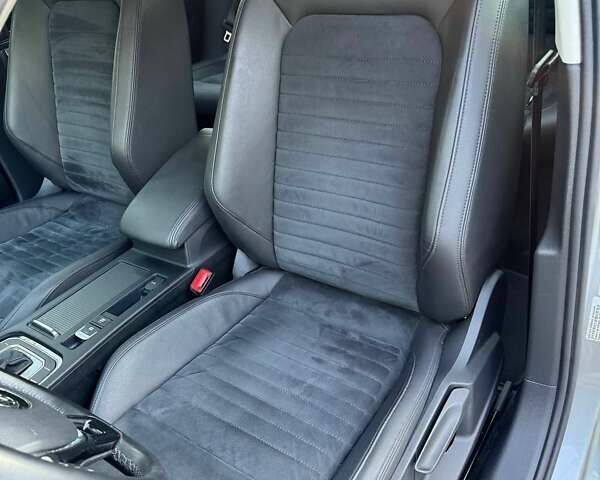 Серый Фольксваген Пассат, объемом двигателя 2 л и пробегом 222 тыс. км за 18999 $, фото 22 на Automoto.ua