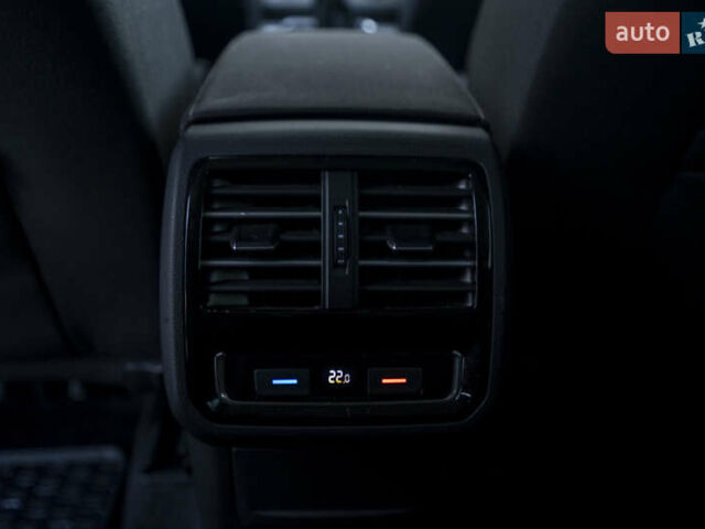 Сірий Фольксваген Пассат, об'ємом двигуна 1.6 л та пробігом 205 тис. км за 13600 $, фото 28 на Automoto.ua