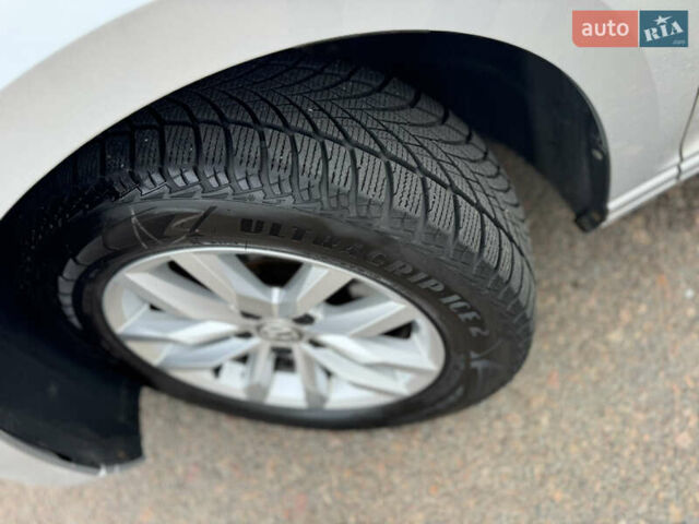 Серый Фольксваген Пассат, объемом двигателя 1.97 л и пробегом 207 тыс. км за 17300 $, фото 16 на Automoto.ua