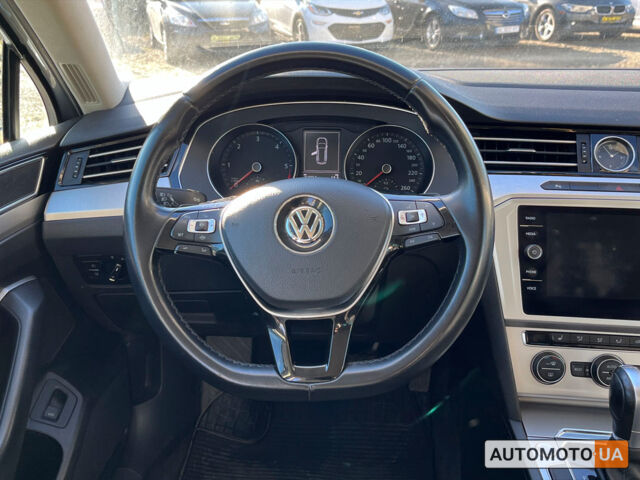 Серый Фольксваген Пассат, объемом двигателя 2 л и пробегом 268 тыс. км за 17300 $, фото 17 на Automoto.ua