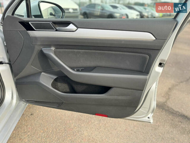 Серый Фольксваген Пассат, объемом двигателя 1.97 л и пробегом 207 тыс. км за 17300 $, фото 77 на Automoto.ua