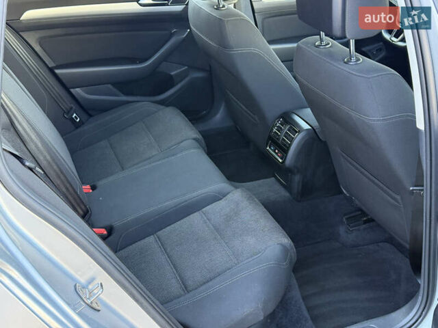 Сірий Фольксваген Пассат, об'ємом двигуна 1.97 л та пробігом 220 тис. км за 16800 $, фото 33 на Automoto.ua