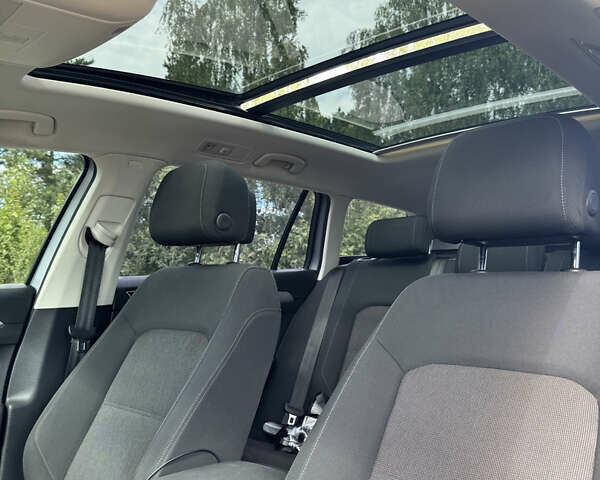 Сірий Фольксваген Пассат, об'ємом двигуна 1.97 л та пробігом 255 тис. км за 20000 $, фото 12 на Automoto.ua