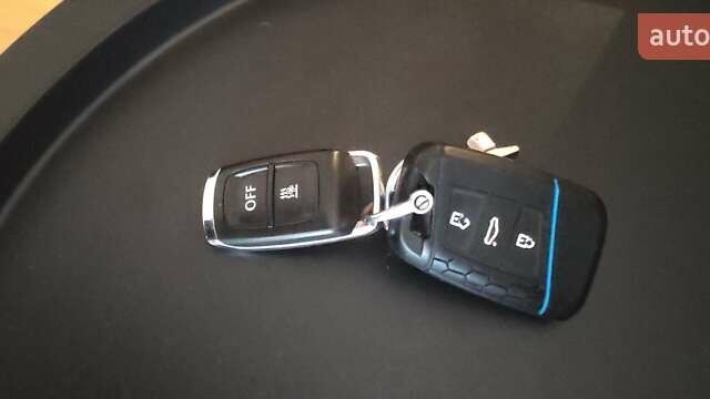 Фольксваген Пассат 2018 в Тернополе на Automoto.ua Серый Фольксваген Пассат, объемом двигателя 2 л и пробегом 195 тыс. км за 19900 $, фото 7 на Automoto.ua