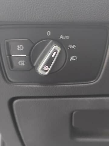 Сірий Фольксваген Пассат, об'ємом двигуна 2 л та пробігом 186 тис. км за 23018 $, фото 15 на Automoto.ua