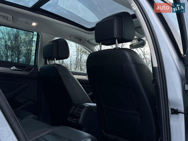 Сірий Фольксваген Пассат, об'ємом двигуна 1.6 л та пробігом 228 тис. км за 17000 $, фото 33 на Automoto.ua