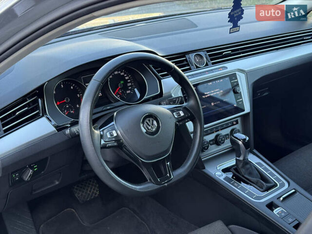 Сірий Фольксваген Пассат, об'ємом двигуна 1.97 л та пробігом 220 тис. км за 16800 $, фото 22 на Automoto.ua