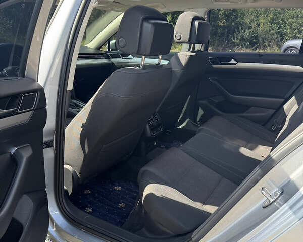 Сірий Фольксваген Пассат, об'ємом двигуна 1.97 л та пробігом 255 тис. км за 20000 $, фото 14 на Automoto.ua