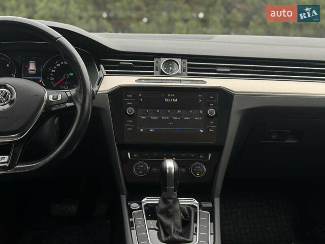 Сірий Фольксваген Пассат, об'ємом двигуна 1.97 л та пробігом 276 тис. км за 13999 $, фото 30 на Automoto.ua