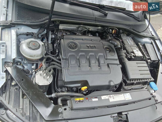 Серый Фольксваген Пассат, объемом двигателя 2 л и пробегом 315 тыс. км за 15500 $, фото 5 на Automoto.ua