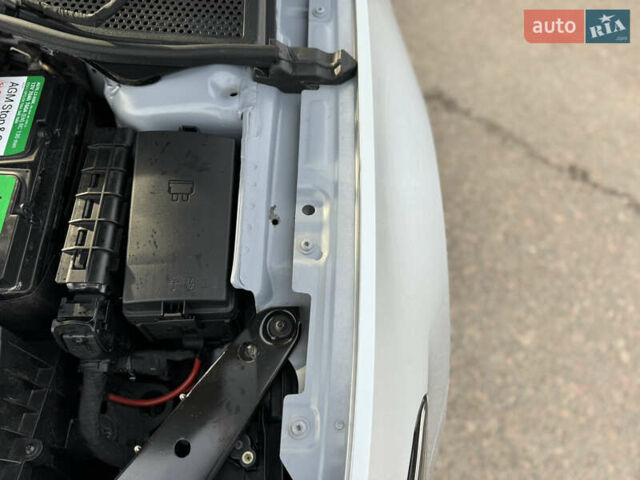 Серый Фольксваген Пассат, объемом двигателя 1.97 л и пробегом 207 тыс. км за 17300 $, фото 86 на Automoto.ua