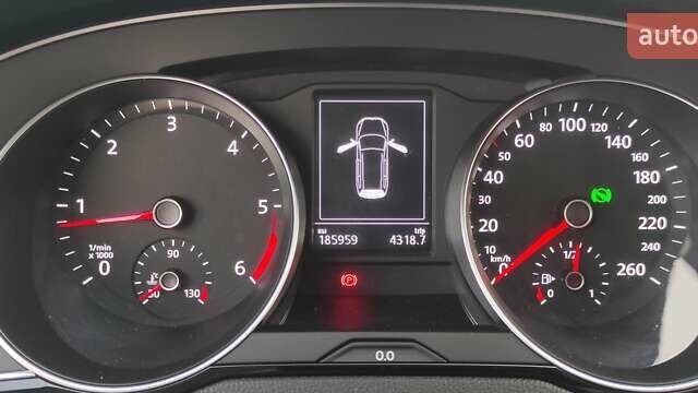 Сірий Фольксваген Пассат, об'ємом двигуна 2 л та пробігом 186 тис. км за 23018 $, фото 14 на Automoto.ua