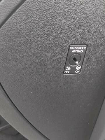 Сірий Фольксваген Пассат, об'ємом двигуна 2 л та пробігом 186 тис. км за 23018 $, фото 27 на Automoto.ua