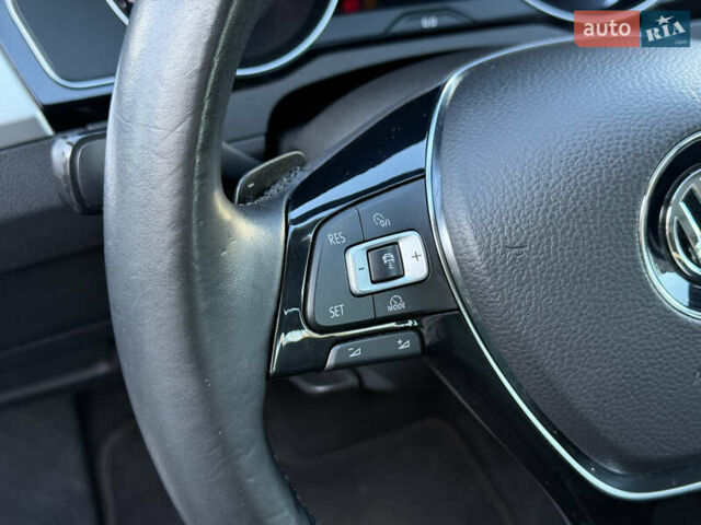 Сірий Фольксваген Пассат, об'ємом двигуна 1.97 л та пробігом 220 тис. км за 16800 $, фото 45 на Automoto.ua