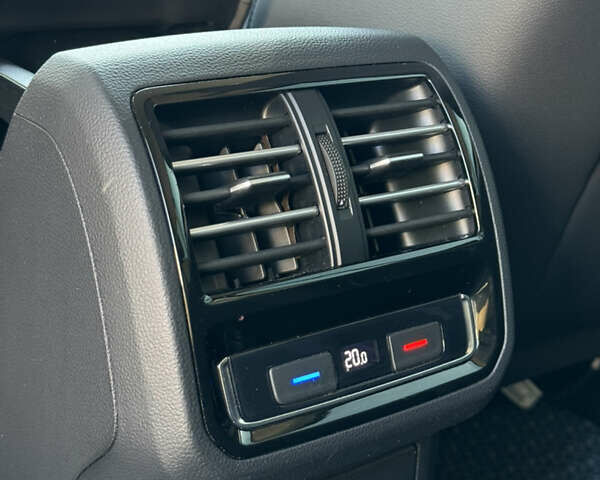 Сірий Фольксваген Пассат, об'ємом двигуна 1.97 л та пробігом 254 тис. км за 17500 $, фото 17 на Automoto.ua