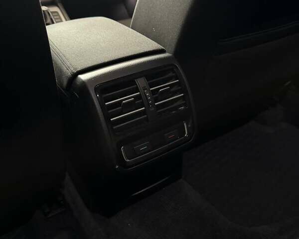 Серый Фольксваген Пассат, объемом двигателя 1.97 л и пробегом 206 тыс. км за 17500 $, фото 4 на Automoto.ua