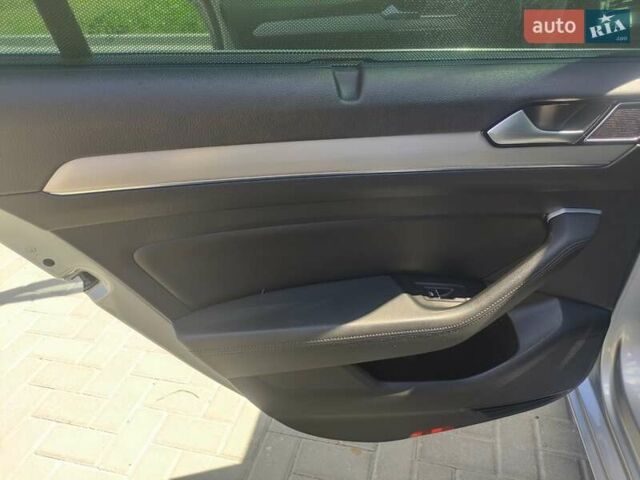 Серый Фольксваген Пассат, объемом двигателя 2 л и пробегом 244 тыс. км за 16900 $, фото 20 на Automoto.ua