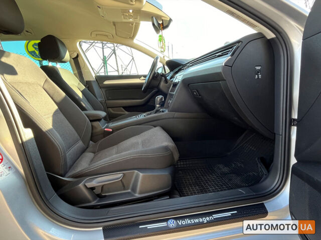 Серый Фольксваген Пассат, объемом двигателя 2 л и пробегом 268 тыс. км за 17300 $, фото 22 на Automoto.ua