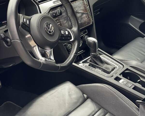 Серый Фольксваген Пассат, объемом двигателя 2 л и пробегом 175 тыс. км за 22500 $, фото 10 на Automoto.ua