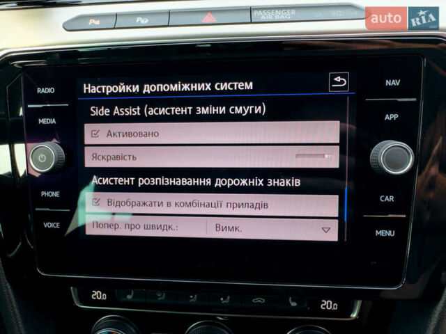 Серый Фольксваген Пассат, объемом двигателя 1.97 л и пробегом 165 тыс. км за 18900 $, фото 16 на Automoto.ua