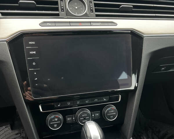 Серый Фольксваген Пассат, объемом двигателя 1.97 л и пробегом 242 тыс. км за 17700 $, фото 14 на Automoto.ua