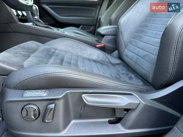 Серый Фольксваген Пассат, объемом двигателя 2 л и пробегом 222 тыс. км за 18999 $, фото 23 на Automoto.ua