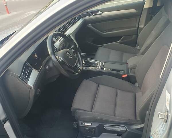 Серый Фольксваген Пассат, объемом двигателя 1.98 л и пробегом 296 тыс. км за 16000 $, фото 14 на Automoto.ua