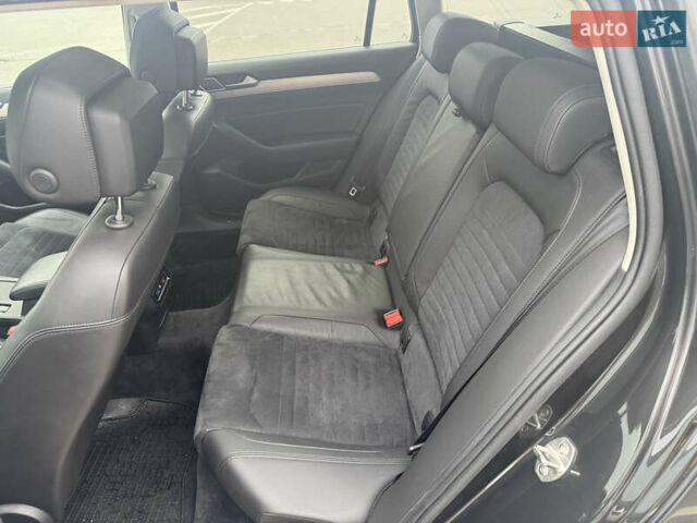 Сірий Фольксваген Пассат, об'ємом двигуна 1.97 л та пробігом 276 тис. км за 13999 $, фото 26 на Automoto.ua