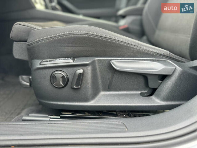 Серый Фольксваген Пассат, объемом двигателя 1.97 л и пробегом 207 тыс. км за 17300 $, фото 45 на Automoto.ua