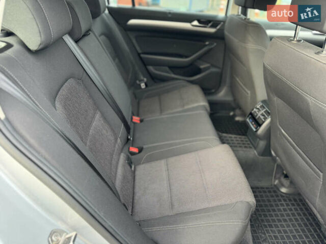 Серый Фольксваген Пассат, объемом двигателя 1.97 л и пробегом 207 тыс. км за 17300 $, фото 34 на Automoto.ua