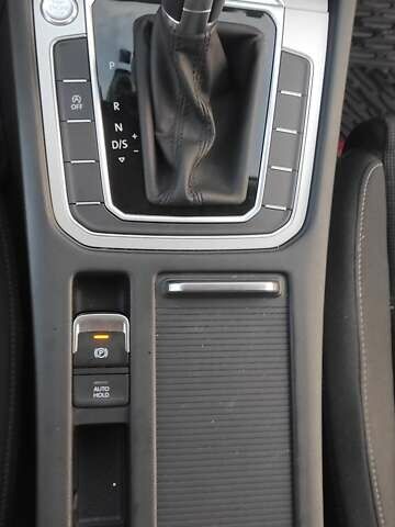 Сірий Фольксваген Пассат, об'ємом двигуна 2 л та пробігом 186 тис. км за 23018 $, фото 18 на Automoto.ua