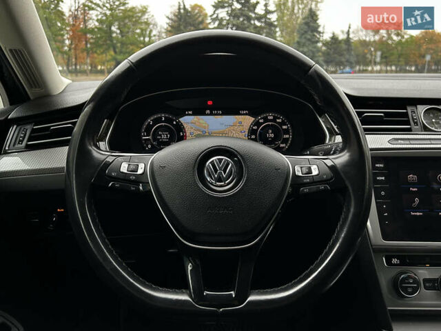 Серый Фольксваген Пассат, объемом двигателя 1.97 л и пробегом 259 тыс. км за 23999 $, фото 12 на Automoto.ua