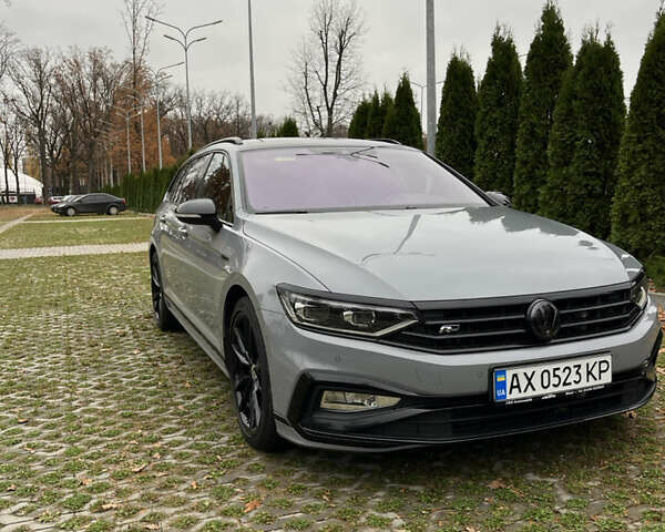 Серый Фольксваген Пассат, объемом двигателя 1.97 л и пробегом 193 тыс. км за 29900 $, фото 2 на Automoto.ua