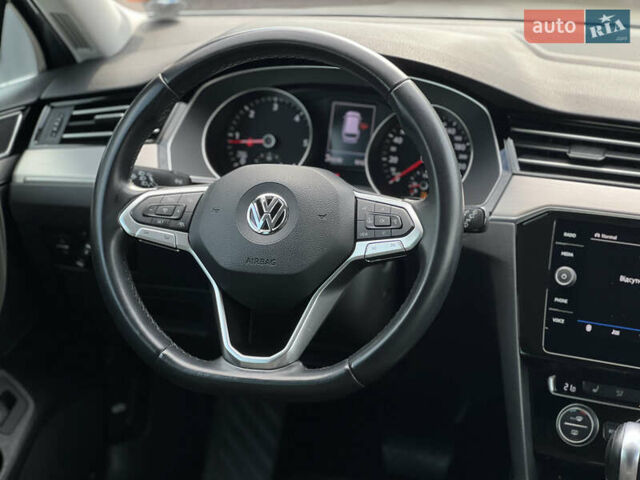 Сірий Фольксваген Пассат, об'ємом двигуна 2 л та пробігом 293 тис. км за 18200 $, фото 37 на Automoto.ua