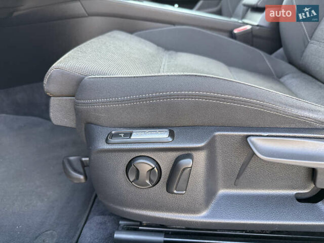 Сірий Фольксваген Пассат, об'ємом двигуна 2 л та пробігом 221 тис. км за 16500 $, фото 18 на Automoto.ua