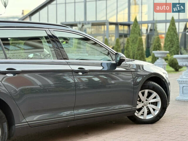 Серый Фольксваген Пассат, объемом двигателя 2 л и пробегом 247 тыс. км за 17400 $, фото 27 на Automoto.ua